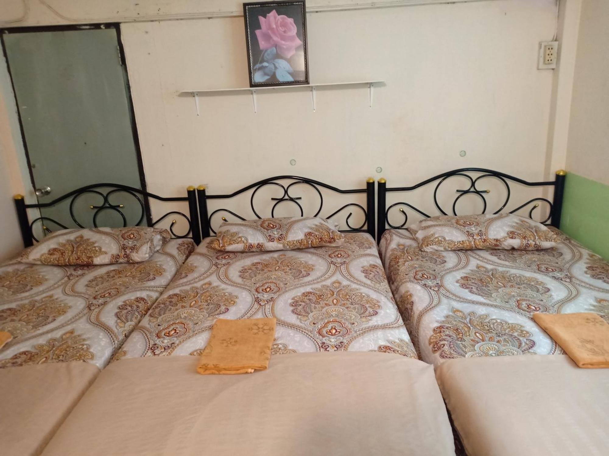 Baanchaokoh Homestay Kanchanaburi Exterior foto